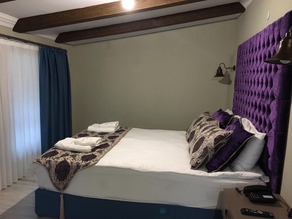 Pordanis Hotel Rezervasyon