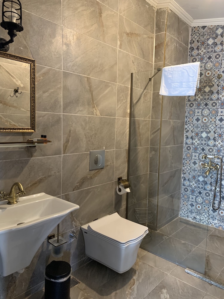 Pordanis Hotel Rezervasyon