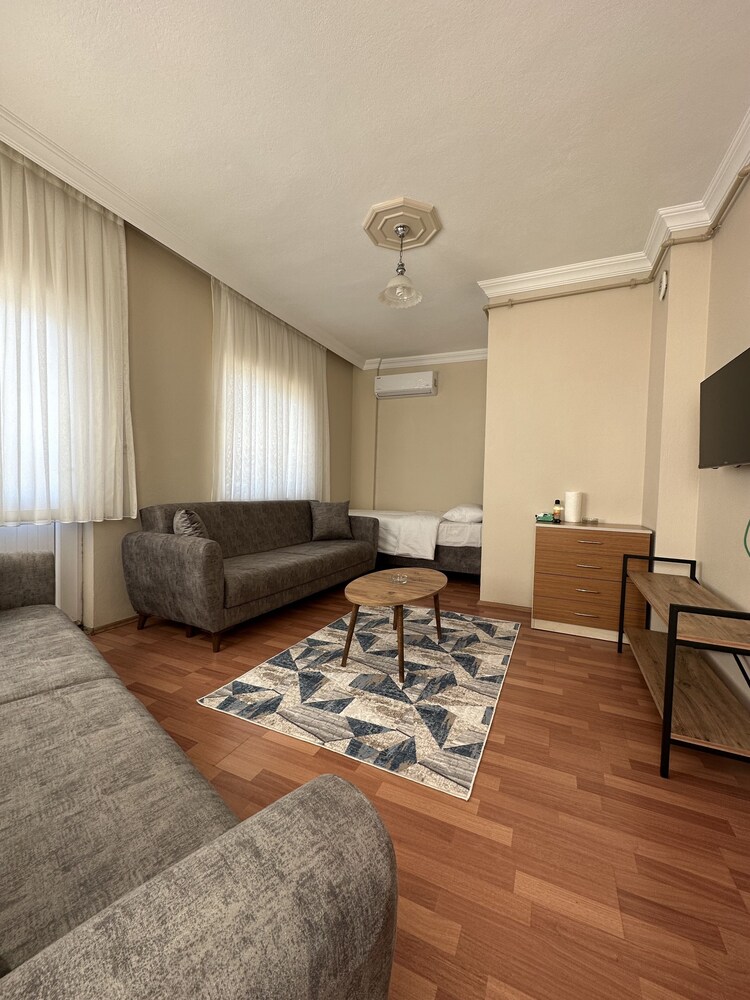 Bes Yildiz Apart Rezervasyon