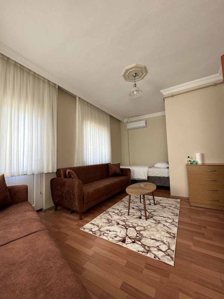 Bes Yildiz Apart Rezervasyon