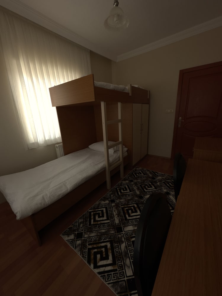 Bes Yildiz Apart Rezervasyon