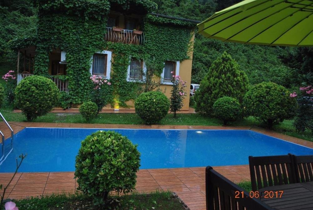 Villa River Village Rezervasyon