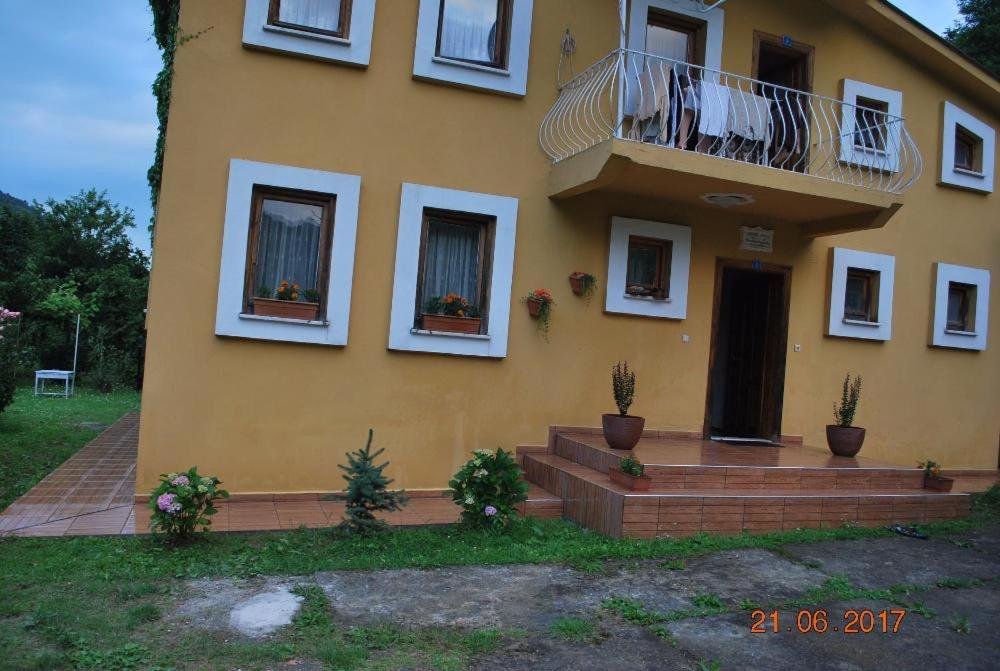 Villa River Village Rezervasyon