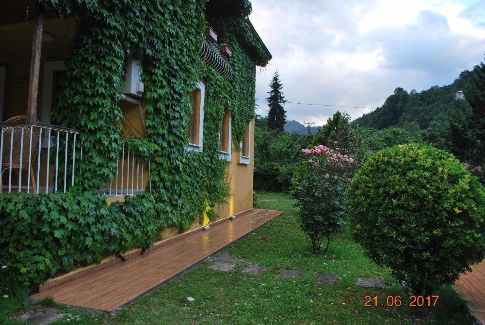 Villa River Village Rezervasyon