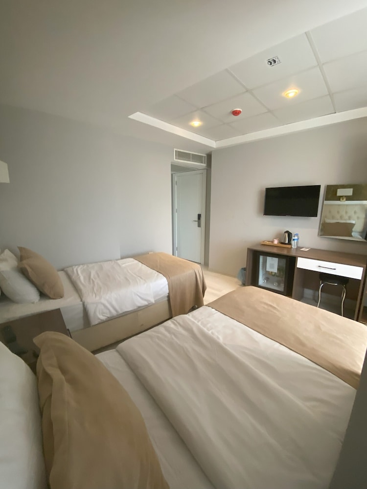 Alarga Premier Hotel Rezervasyon