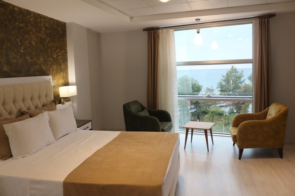 Alarga Premier Hotel Rezervasyon