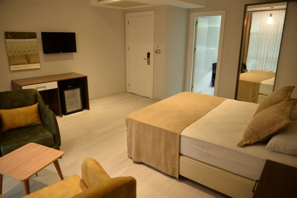 Alarga Premier Hotel Rezervasyon