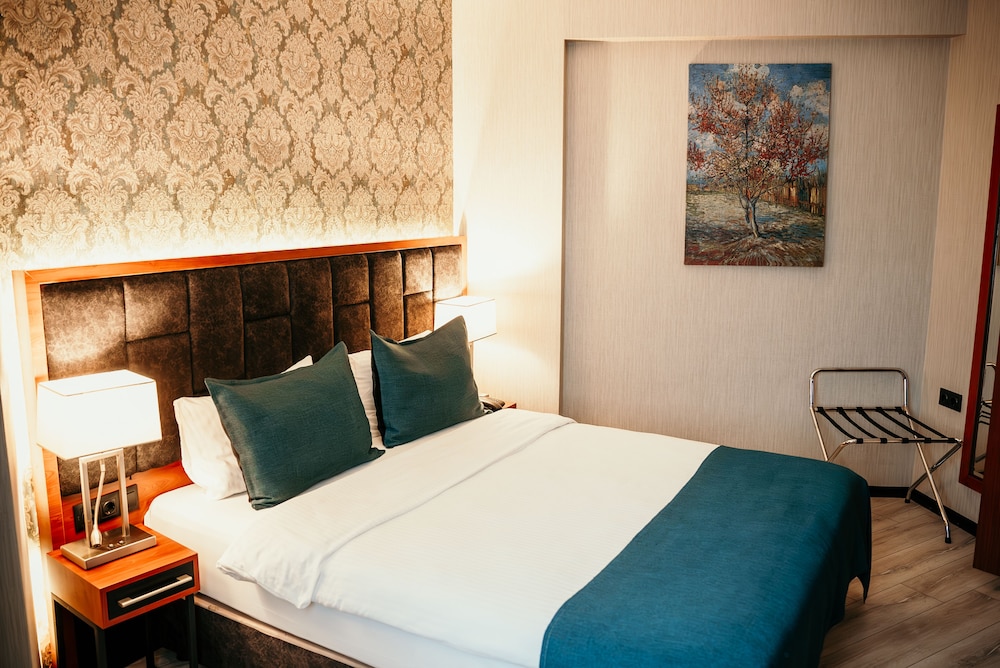 Grand Vaves Hotel Rezervasyon