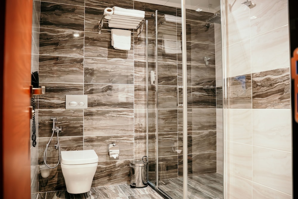 Grand Vaves Hotel Rezervasyon