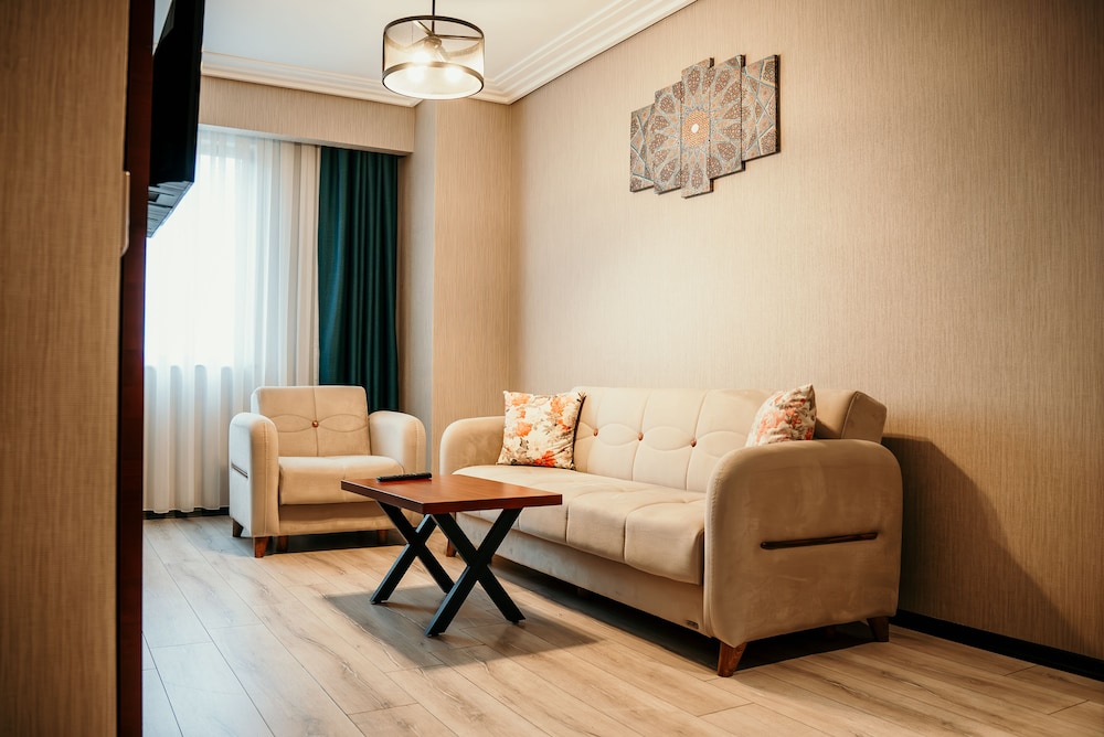 Grand Vaves Hotel Rezervasyon