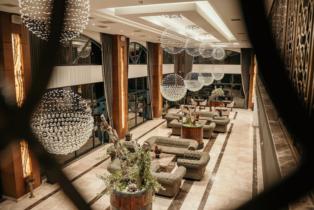 Grand Vaves Hotel Rezervasyon