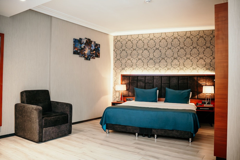 Grand Vaves Hotel Rezervasyon