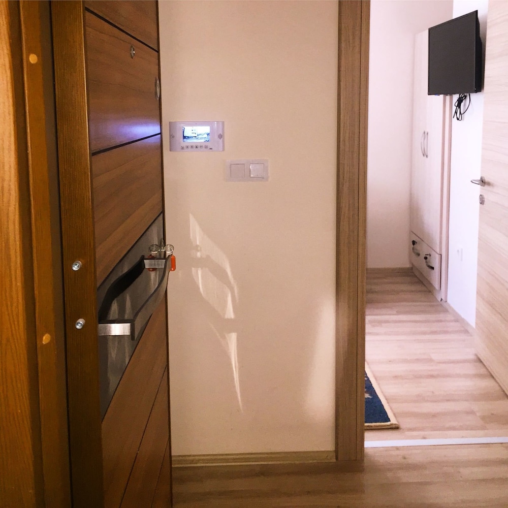 ST Apartment Rezervasyon