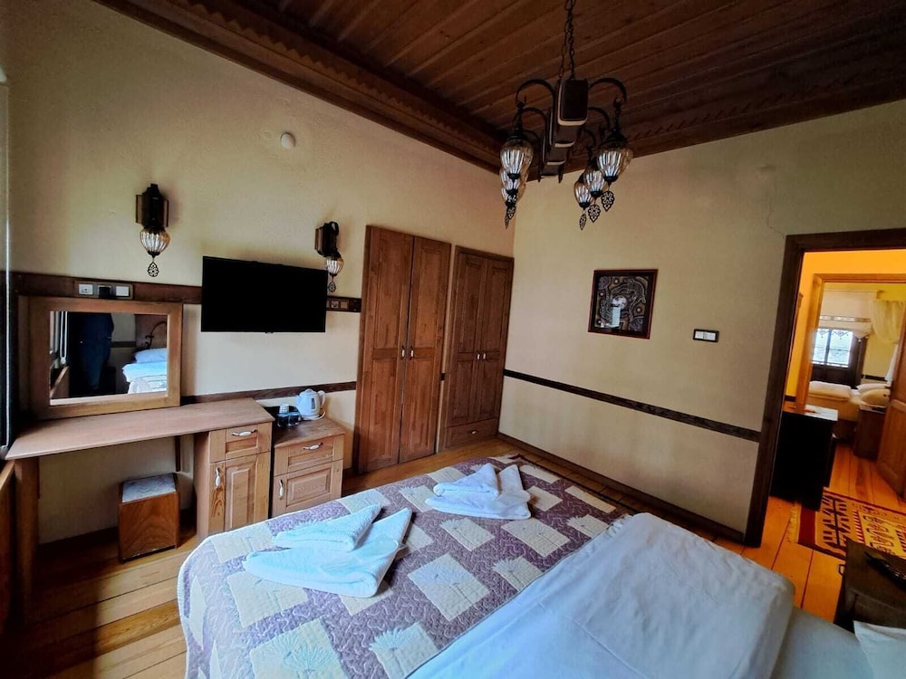 Muderrisler Evi Rezervasyon