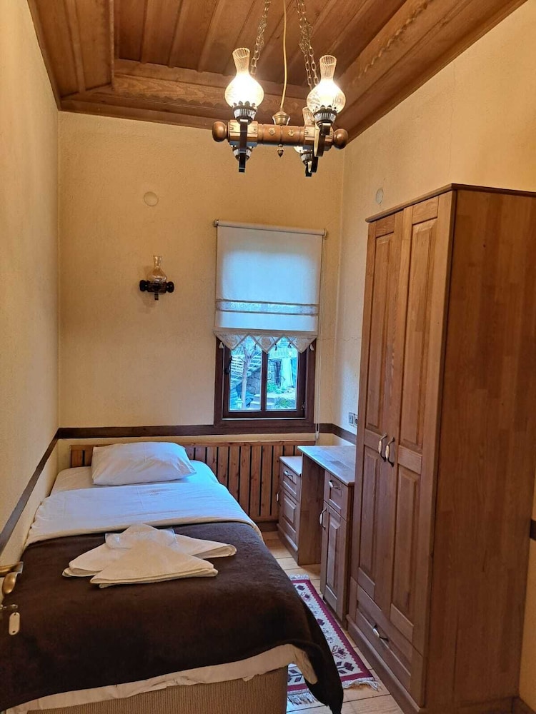 Muderrisler Evi Rezervasyon