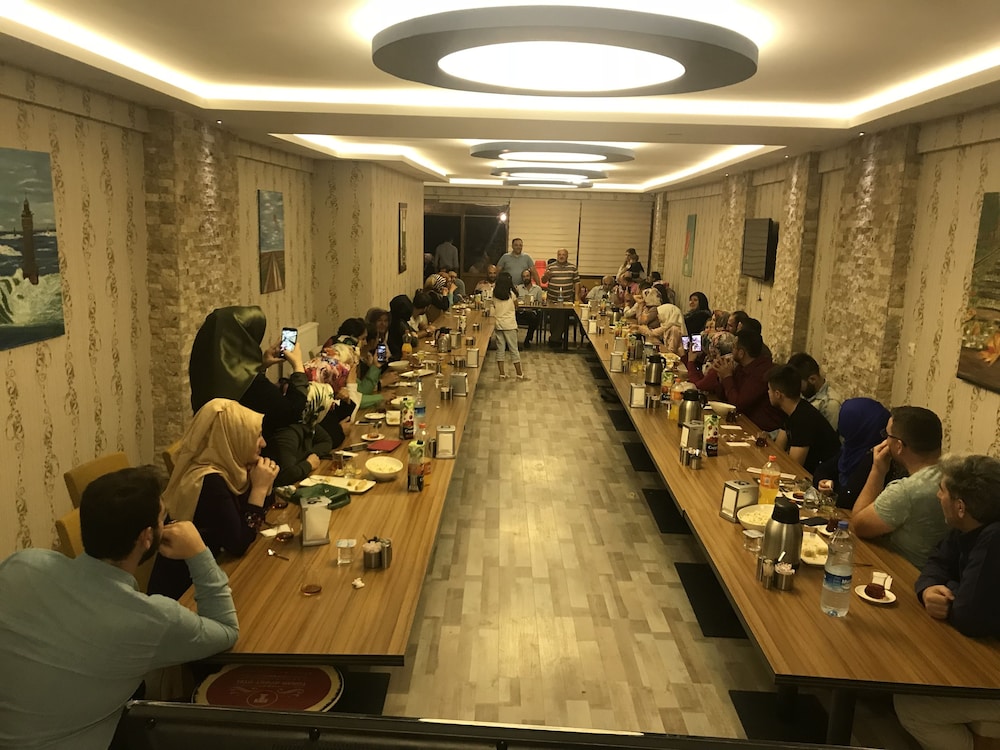 Zara Turan Apart Otel Rezervasyon