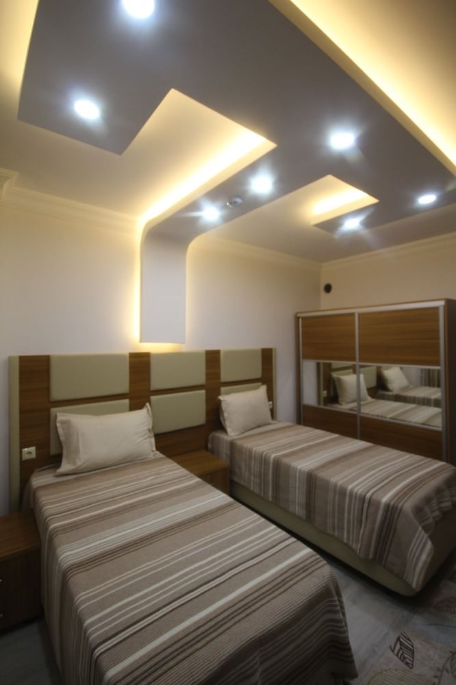 Zara Turan Apart Otel Rezervasyon