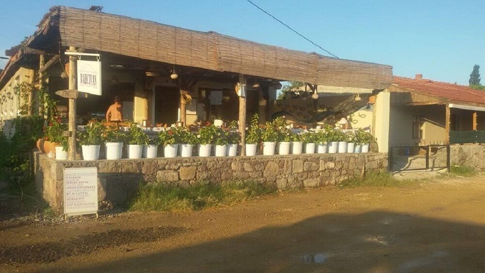 Assos Bahcivan Motel Restaurant Rezervasyon