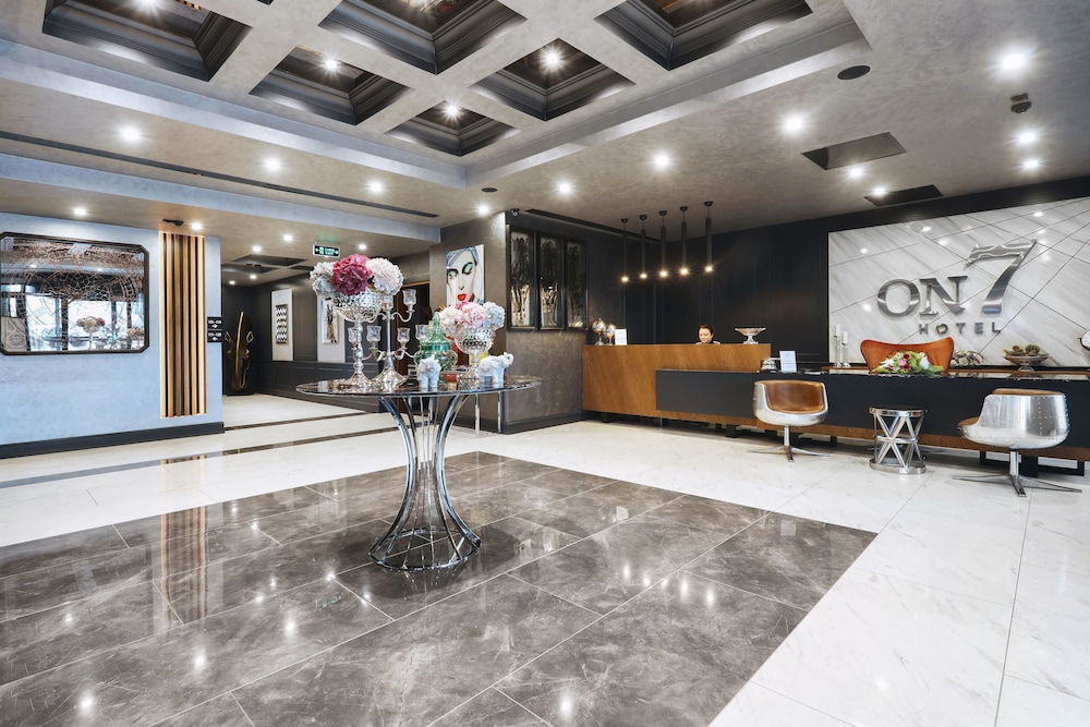 Hotel On7 Rezervasyon