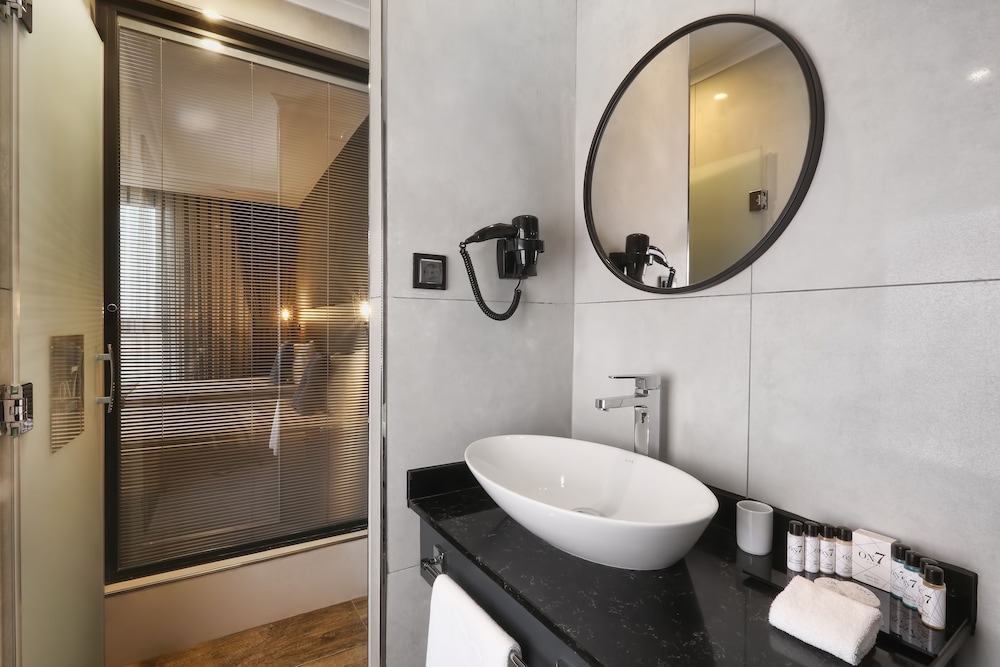 Hotel On7 Rezervasyon