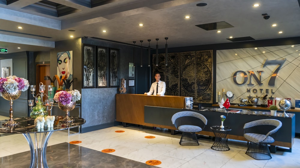 Hotel On7 Rezervasyon