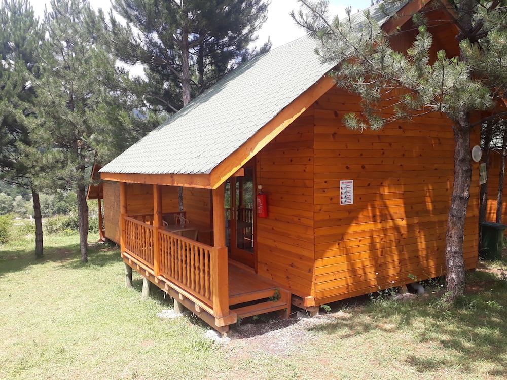 Nesilce Tatil Köyü Rezervasyon