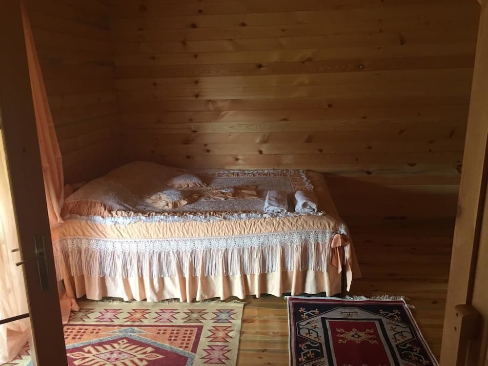 Nesilce Tatil Köyü Rezervasyon