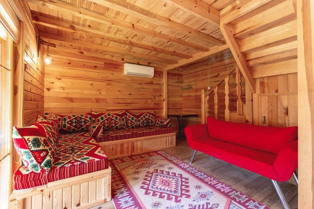 Nesilce Tatil Köyü Rezervasyon