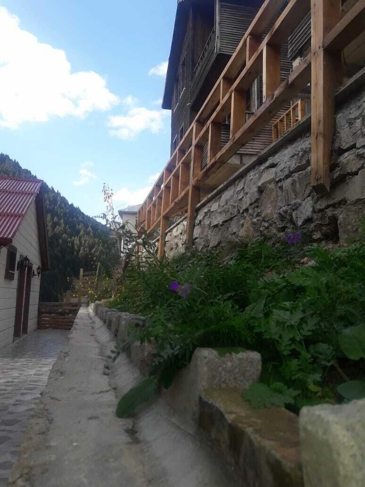 Pervanoglu Dinlenme Tesisi Motel Rezervasyon