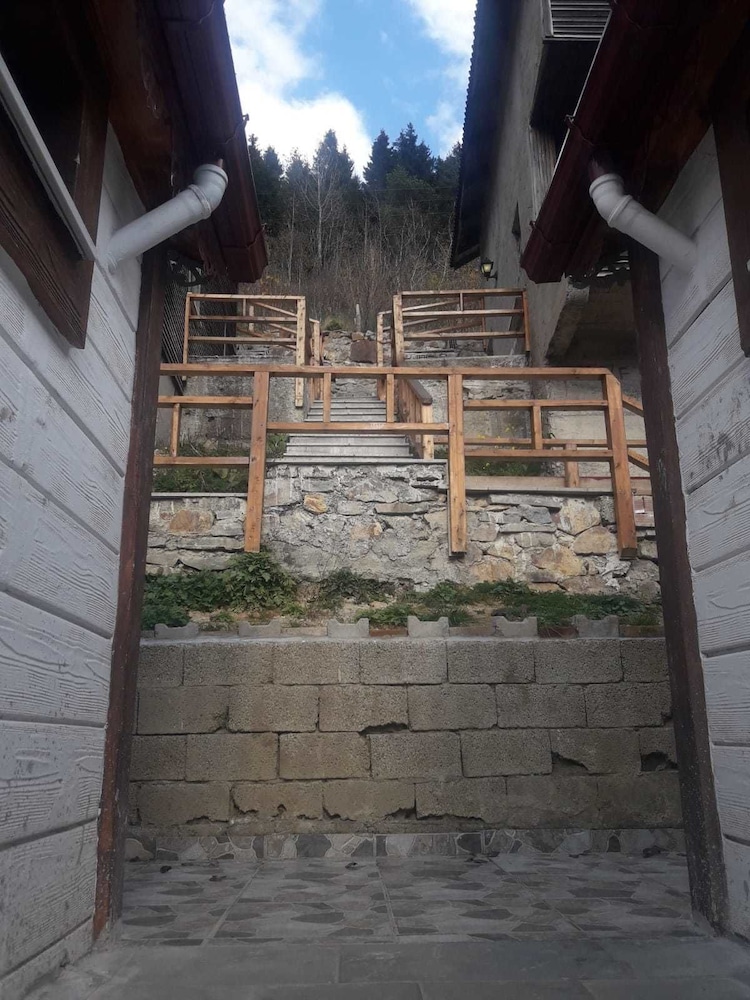 Pervanoglu Dinlenme Tesisi Motel Rezervasyon