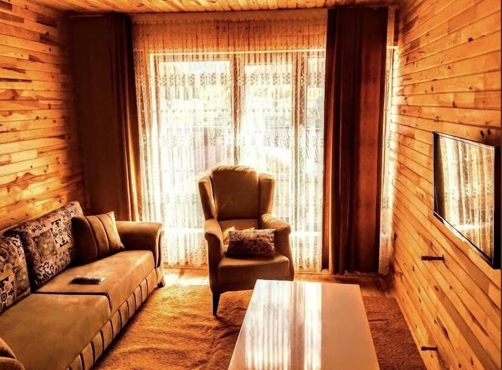 Pervanoglu Dinlenme Tesisi Motel Rezervasyon