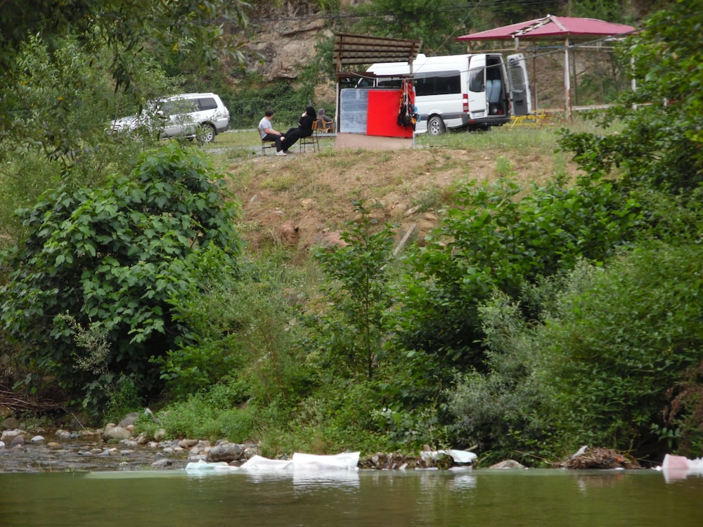Seremet Dinlenme Tesisi Rezervasyon