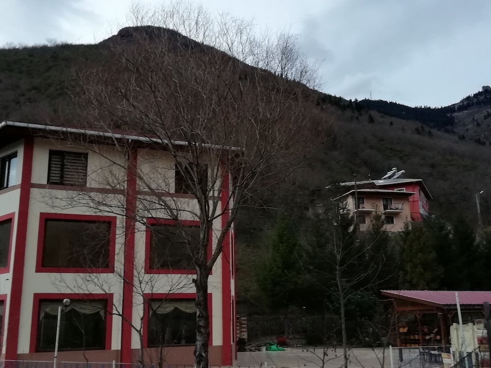 Seremet Dinlenme Tesisi Rezervasyon