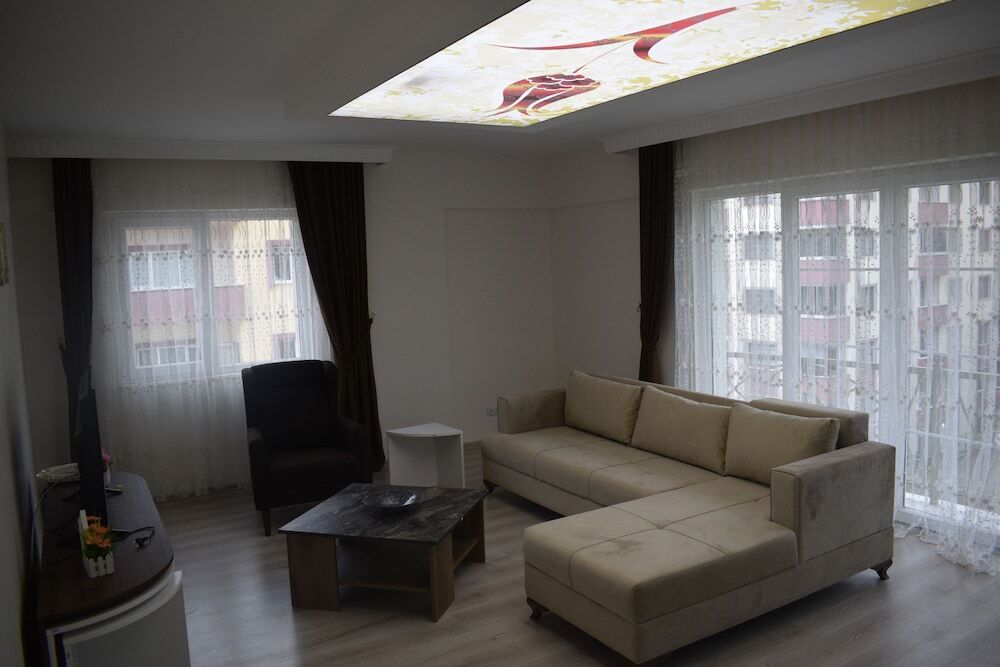 Zahi Hotel Rezervasyon