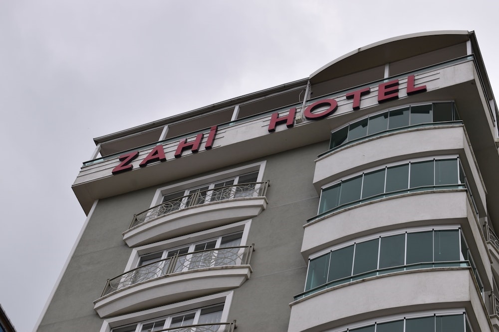 Zahi Hotel Rezervasyon