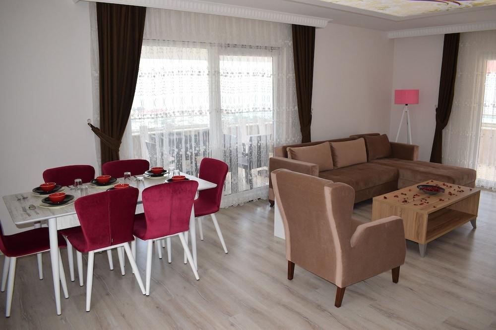 Zahi Hotel Rezervasyon