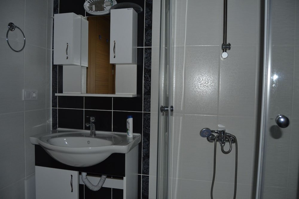 Canary Apart Hotel Rezervasyon