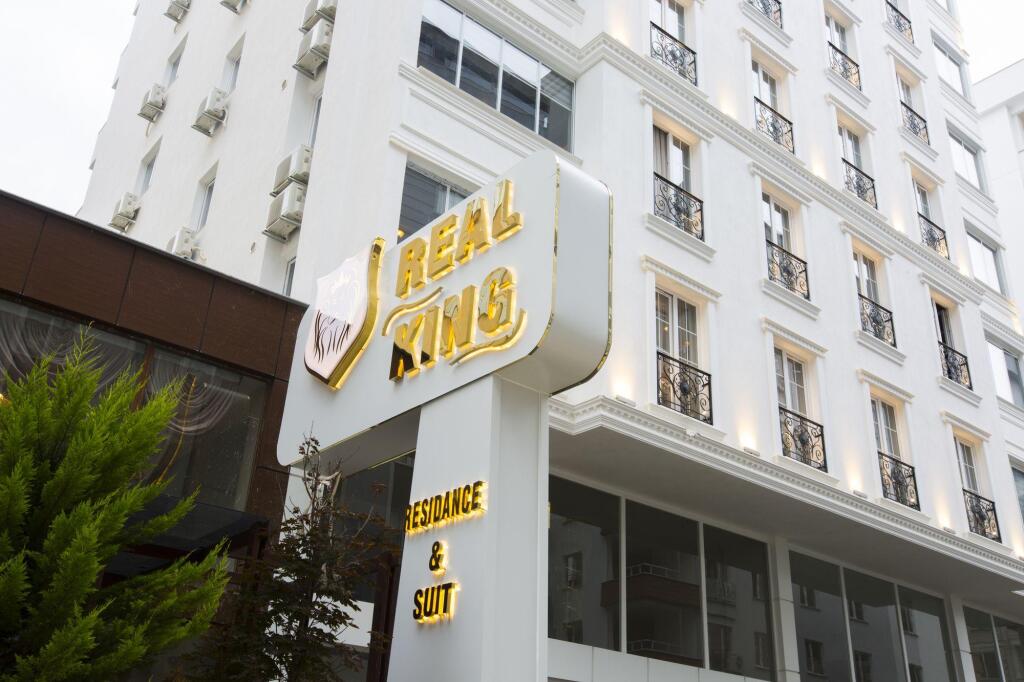 Real King Suit Otel Rezervasyon