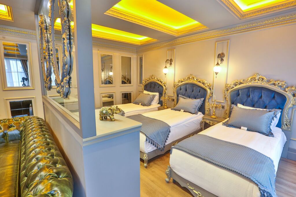 Real King Suit Otel Rezervasyon