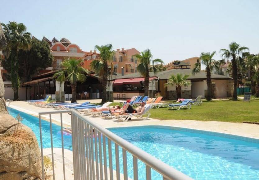 Club Caprice Suites Rezervasyon