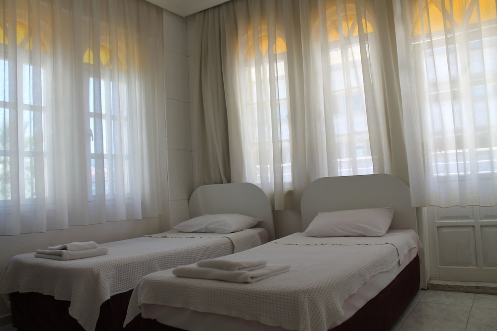 DM Hotel Rezervasyon