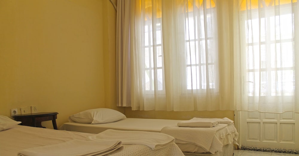 DM Hotel Rezervasyon