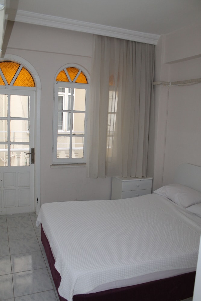 DM Hotel Rezervasyon