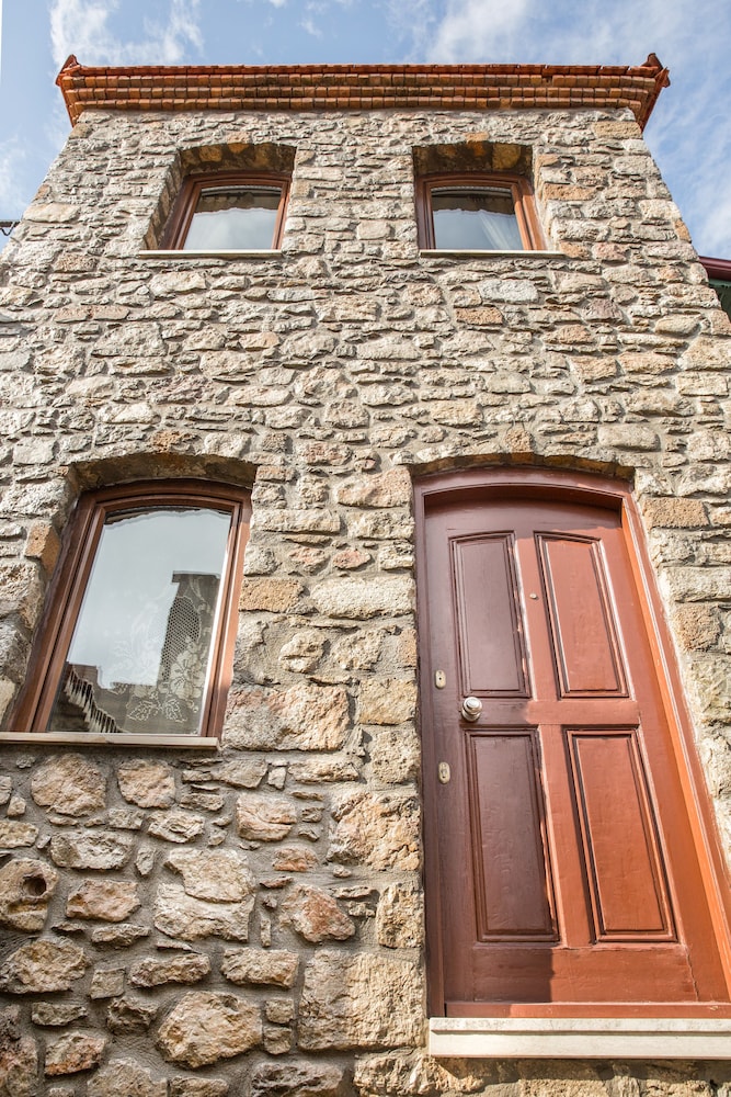 Metis Stone Home Rezervasyon