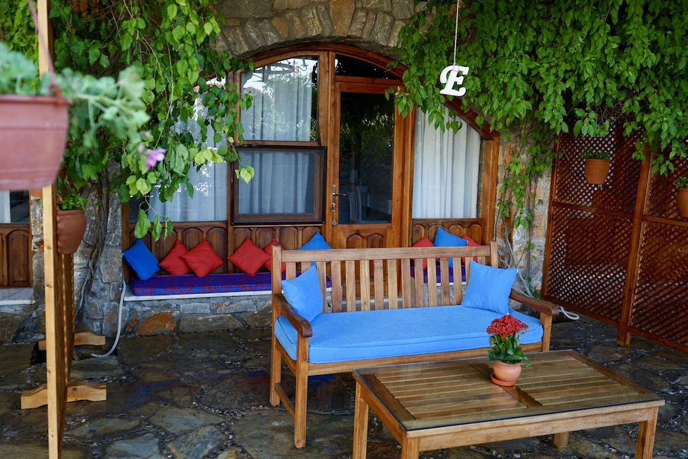 Piano Rooms Selimiye Rezervasyon