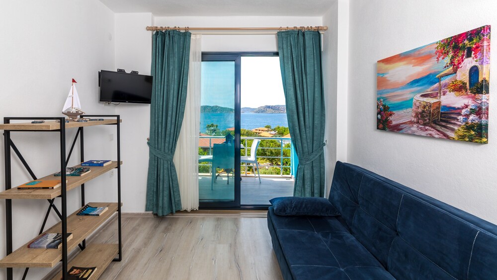 Derin Mavi Suit Butik Otel Rezervasyon