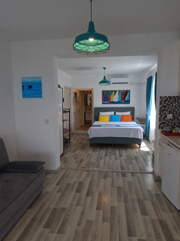 Derin Mavi Suit Butik Otel Rezervasyon