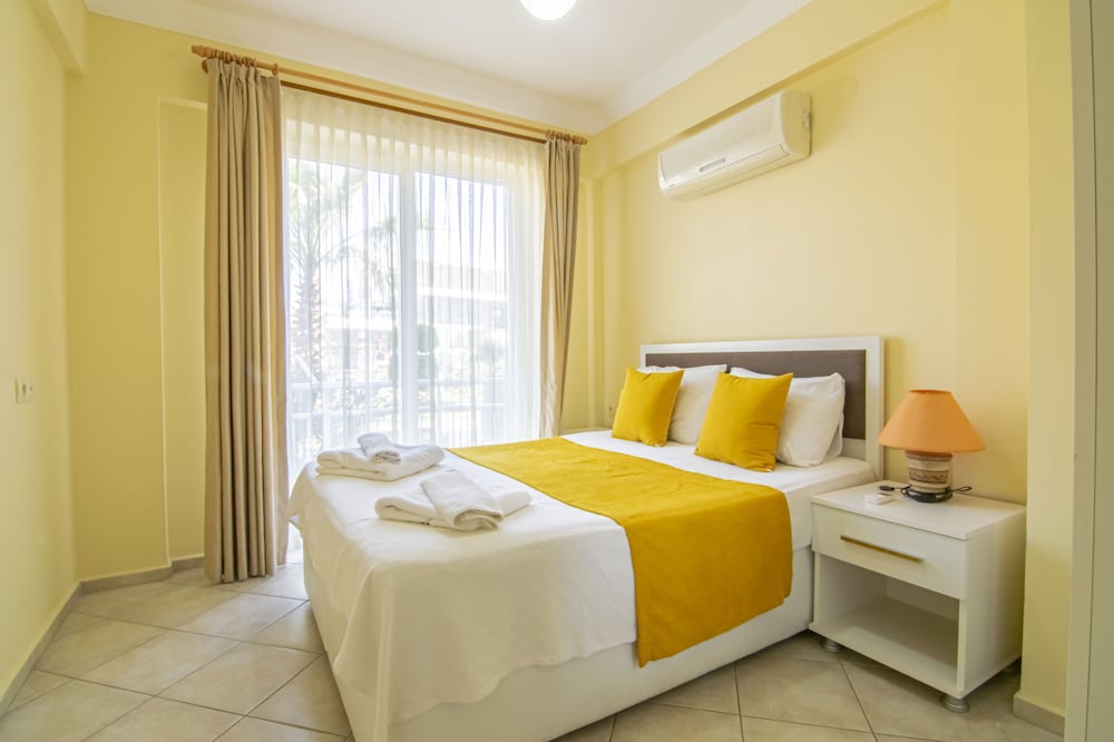 Lighthouse Apartments Rezervasyon