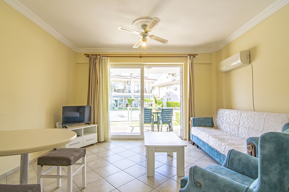 Lighthouse Apartments Rezervasyon