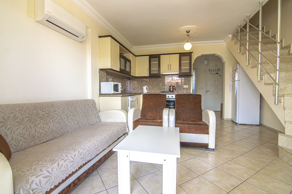 Lighthouse Apartments Rezervasyon